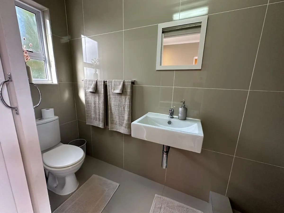 Camellia Cottage - Courtyard Room Cape Town 0*,  Güney Afrika