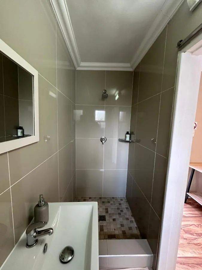 Camellia Cottage - Courtyard Room Cape Town Daire